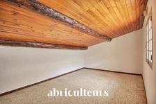 Immeuble polyvalent de 168,48m² composé de deux appartements à Rognes 13840