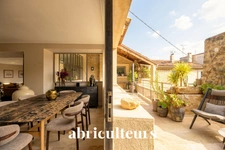 Chef-d'oeuvre historique rénové en maison T5 de 260m²<span></span>13840 Rognes