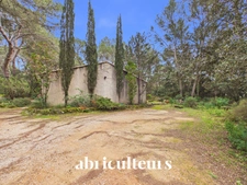 Maison T4 fort potentiel avec terrain de 10 000m² à Rognes 13840