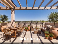 RARE: Charmant appartement de 85m² avec vue dégagée et terrasse de 31,78m²<span></span>Quartier Saint Mitre<span></span>Aix-en-Provence