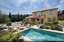 Terrain constructible 845m² viabilisé Rognes 13840