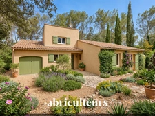 Maison T4 fort potentiel avec terrain de 10 000m² à Rognes 13840