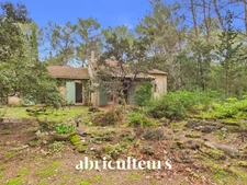 Maison T4 fort potentiel avec terrain de 10 000m² à Rognes 13840