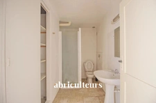 Immeuble polyvalent de 168,48m² composé de deux appartements à Rognes 13840