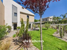 Maison contemporaine 111,6 m²  à Aix-en-Provence