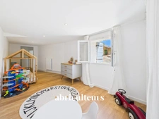 Rognes<span></span>Maison de charme rénovée avec terrasse et jardin privatif