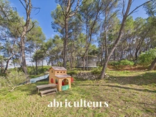 Charmante maison T3 de 66m² avec terrain et garages à Rognes 13840