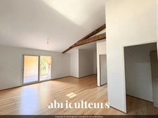 Charmant appartement T3 de 73m² avec loggia à Saint-Cannat (13760)