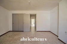 Immeuble polyvalent de 168,48m² composé de deux appartements à Rognes 13840