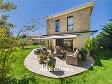 Maison contemporaine 111,6 m²  à Aix-en-Provence