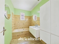 Maison T4 fort potentiel avec terrain de 10 000m² à Rognes 13840