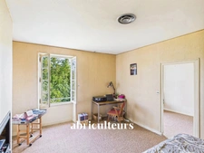 CHARENTAISE AUX BEAUX VOLUMES - VILLENEUVE LA COMTESSE