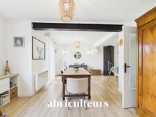 Maison familiale avec jardin et terrasse en vente à Mûrs-Erigné 49610