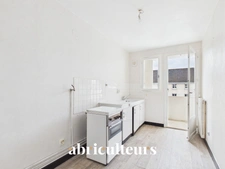 Appartement T2 avec terrasse et balcon<span></span>Lumineux, au cœur de Tours quartier Salengro