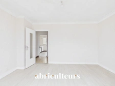 Appartement T2 avec terrasse et balcon<span></span>Lumineux, au cœur de Tours quartier Salengro