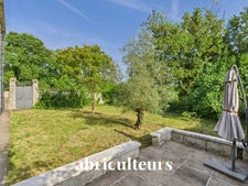 CHARENTAISE AUX BEAUX VOLUMES<span></span>VILLENEUVE LA COMTESSE