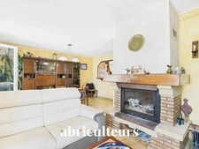 MAISON DE PLAIN-PIED<span></span>DEPENDANCES<span></span>GRAND TERRAIN<span></span>TELOCHE