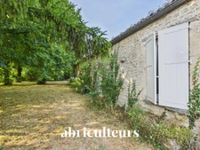 CHARENTAISE AUX BEAUX VOLUMES<span></span>VILLENEUVE LA COMTESSE