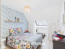 Maison familiale avec jardin et terrasse en vente à Mûrs-Erigné 49610