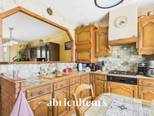 MAISON DE PLAIN-PIED<span></span>DEPENDANCES<span></span>GRAND TERRAIN<span></span>TELOCHE