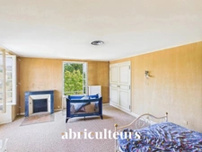 CHARENTAISE AUX BEAUX VOLUMES<span></span>VILLENEUVE LA COMTESSE