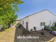 BIENS A VENDRE SUR TERRAIN CLOTURE - CENTRE VILLE - LA BARRE DE MONTS