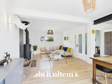Maison familiale avec jardin et terrasse en vente à Mûrs-Erigné 49610
