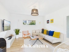Maison familiale avec jardin et terrasse en vente à Mûrs-Erigné 49610
