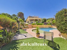 Maison avec piscine et jardin • Six-Fours-les-Plages • 4 chambres • 185 m2