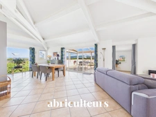 Maison avec piscine et jardin • Six-Fours-les-Plages • 4 chambres • 185 m2