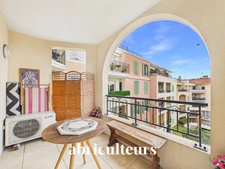 Appartement  lumineux de 47 m² avec balcon<span></span>2 pièces<span></span>Cagnes-sur-Mer