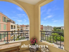 Appartement  lumineux de 47 m² avec balcon<span></span>2 pièces<span></span>Cagnes-sur-Mer