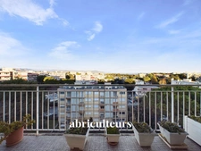 EXCLUSIVITE - APPARTEMENT T3 DE 58 m2 - ANTIBES LES BASTIDES - VUE EXCEPTIONNELLE