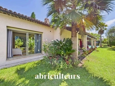 Maison en ville avec piscine et jardin<span></span>La Colle-sur-Loup<span></span>5 chambres<span></span>276 m2