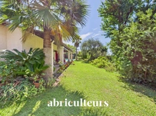 Maison en ville avec piscine et jardin<span></span>La Colle-sur-Loup<span></span>5 chambres<span></span>276 m2