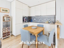 Charmant appartement 3 pièces de 39 m² – Entièrement rénové – Vue mer dégagée – Nice Mont Boron