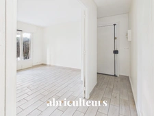 Agréable 2 pièces de 42 m² en rez-de-jardin avec terrasse et cave – Le Cannet