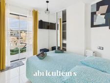 Penthouse d’exception – 3 pièces de 78 m² – Dernier étage avec terrasses – Cannes Banane, face au Vieux Port
