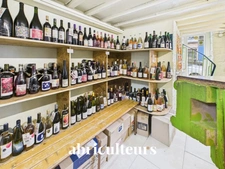 Fonds de commerce de 50 m² – Cuisine équipée & terrasse – Secteur Port de Nice