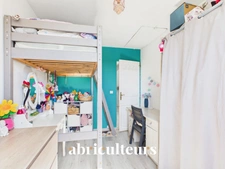 Maison familiale coup de cœur de 150 m² avec piscine sur 1 200 m² de terrain plat arboré - Callian