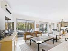 Spacieux appartement de 144 m² avec terrasse de plain-pied 50 m² – Cannes Centre (La Banane)