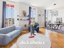 Superbe appartement rénové de 174,66 m² – Vue exceptionnelle, balcon et prestations de standing – Boulevard de Cimiez, Nice