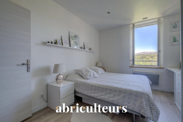 Spacieux appartement traversant de 103,72 m²<span></span>3 chambres<span></span>Montauroux