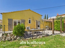 Maison familiale coup de cœur de 150 m² avec piscine sur 1 200 m² de terrain plat arboré - Callian