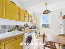 CHARMANT 3 PIÈCES DE 65 m²<span></span>LUMINEUX<span></span>CŒUR DE VILLAGE<span></span>CALLIAN