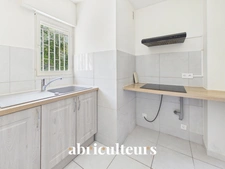 Agréable 2 pièces de 42 m² en rez-de-jardin avec terrasse et cave – Le Cannet