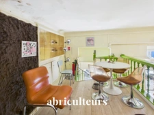 Fonds de commerce de 50 m² – Cuisine équipée & terrasse – Secteur Port de Nice