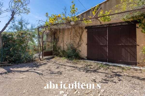 Maison familiale à fort potentiel de 150 m²<span></span>Vue panoramique<span></span>Piscine et jardin arboré<span></span>Seillans