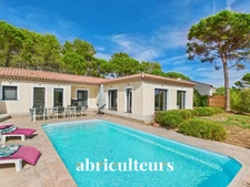 Belle villa contemporaine/vue panoramique en vente à Bagnols-en-Forêt (83600)