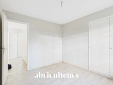 Agréable 2 pièces de 42 m² en rez-de-jardin avec terrasse et cave – Le Cannet